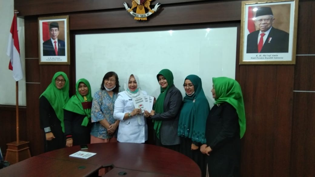 SILATURAHMI ANTARA FPK Prov.Riau dan BUNDO KANDUNG DI KANTOR KESBANGPOL Prov Riau